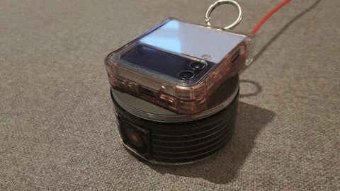 WiZ PoeQi : Internet-connected Wireless Qi Charger, In Action