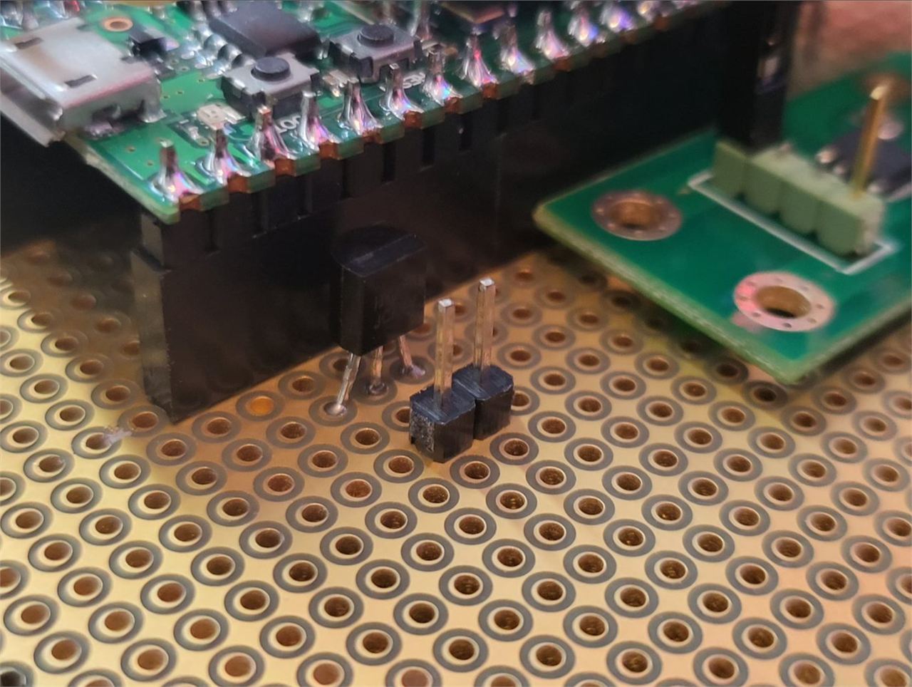 WiZ PoeQi : Internet-connected Wireless Qi Charger, Build Instructions