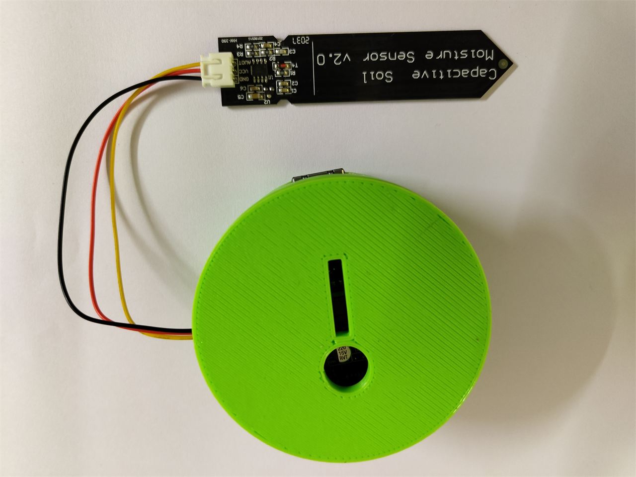 A simple SOIL MOISTURE LEVEL monitor