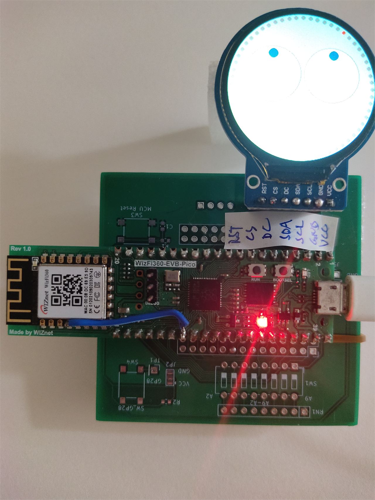 Artistic clock running on WizFi360-EVB-Pico