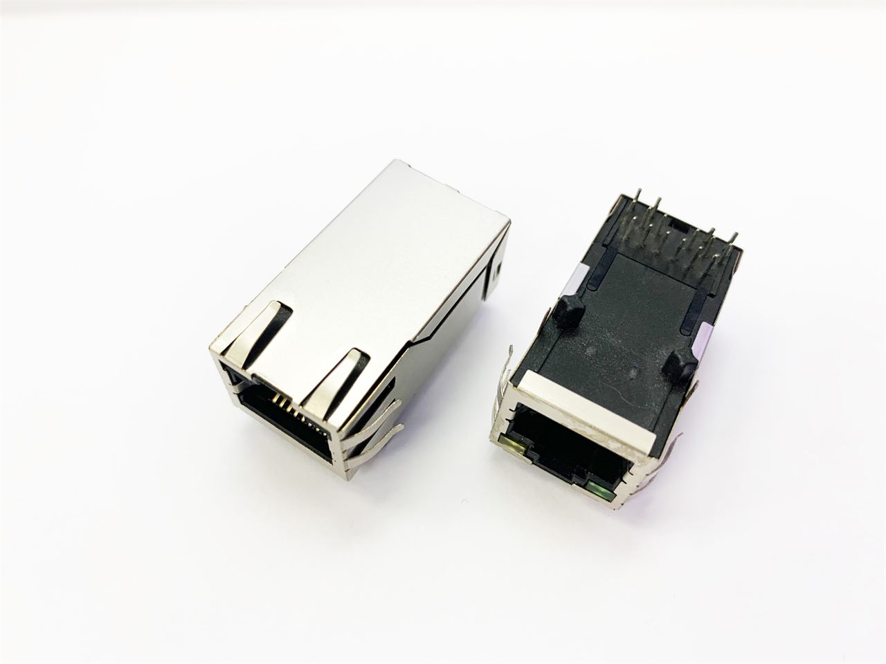W7500S2E-X1(Serial to Ethernet Module in RJ45)