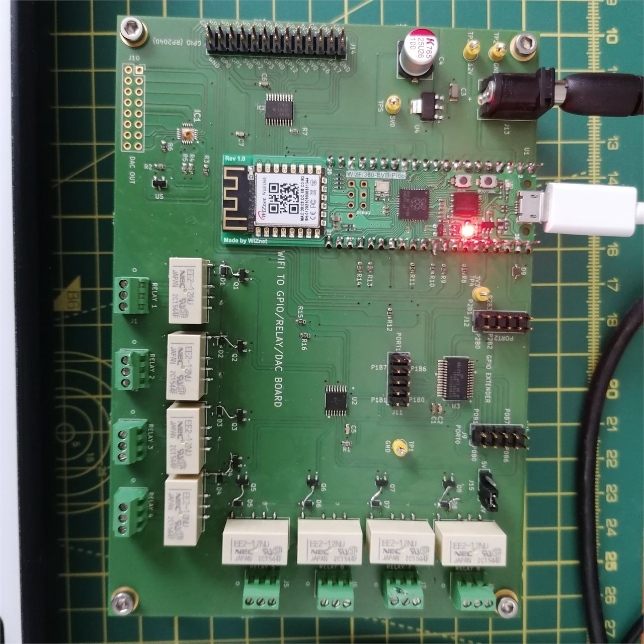 WiFi to GPIO/Relay and DAC outputs board